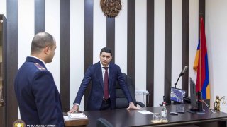 ՀՀ քննչական կոմիտեի զինվորական քննչական գլխավոր վարչության 6-րդ կայազորային քննչական բաժինը հիմնանորոգված վարչական շենք ունի․ բացման արարողությանը մասնակցել է ՀՀ քննչական կոմիտեի նախագահը (տեսանյութ, լուսանկարներ)